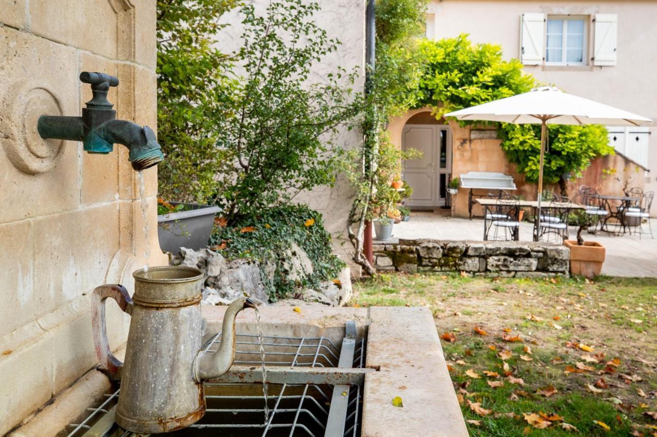 مبيت وإفطار Nantoux Domaine De La Combotte المظهر الخارجي الصورة